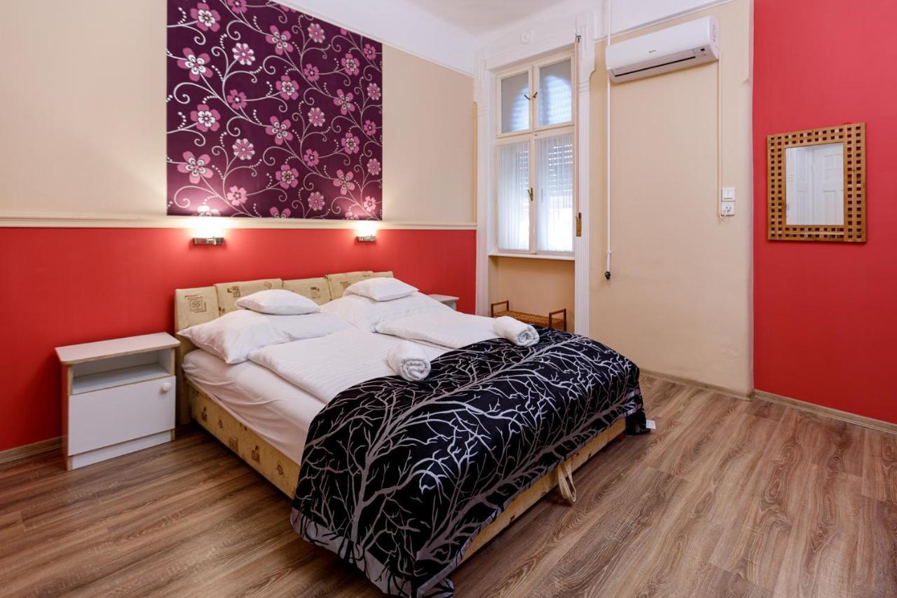 Central Apartman Gyula Extérieur photo